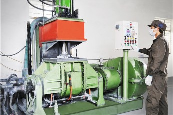 Rubber Material Close Mixing