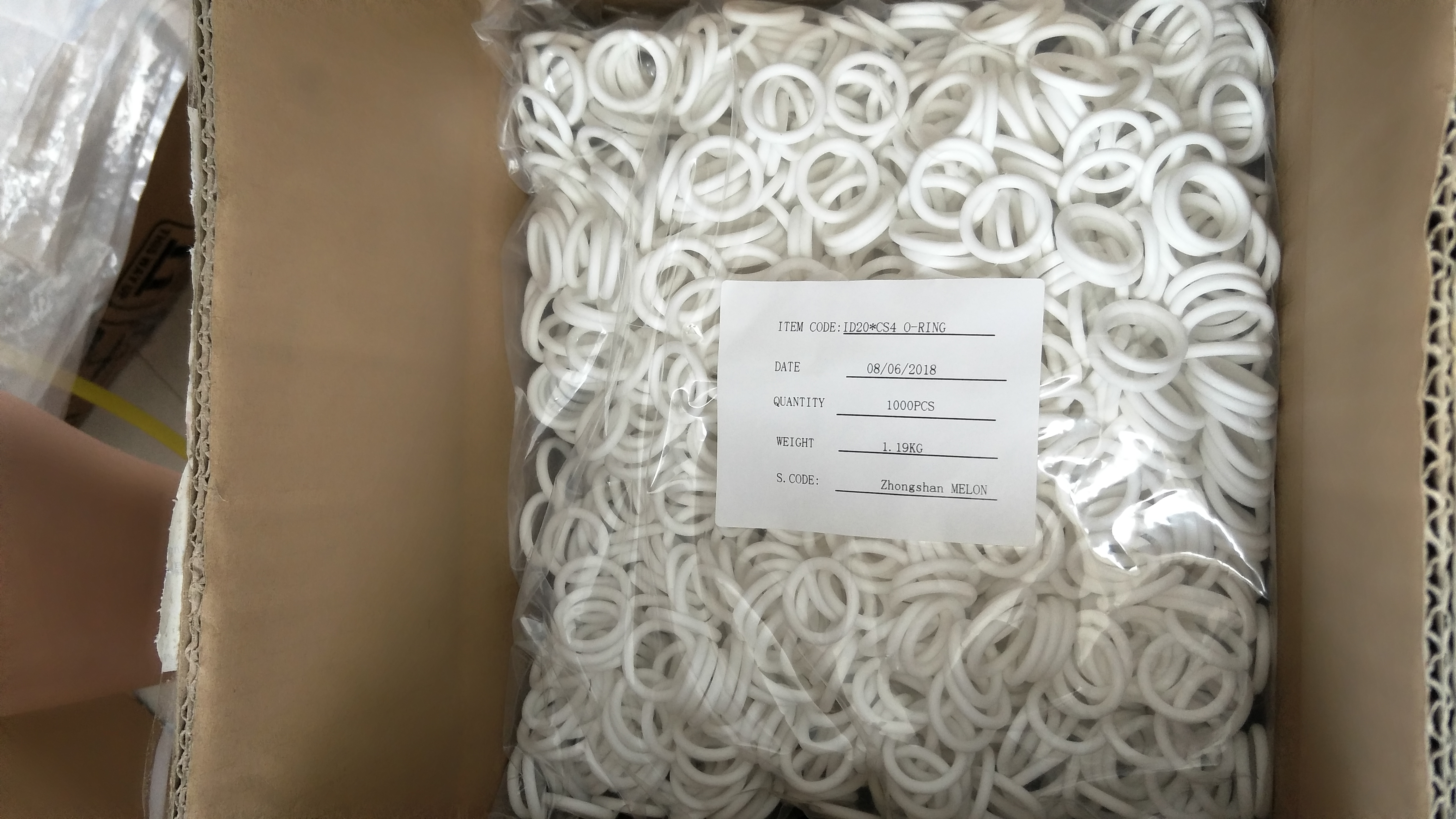 white silicone sealing O-ring